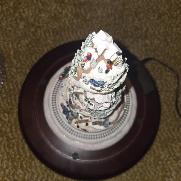 Thomas Kinkade Crystal Holiday Reflections Musical Tabletop Christmas Tree Clear - Picture 9 of 14